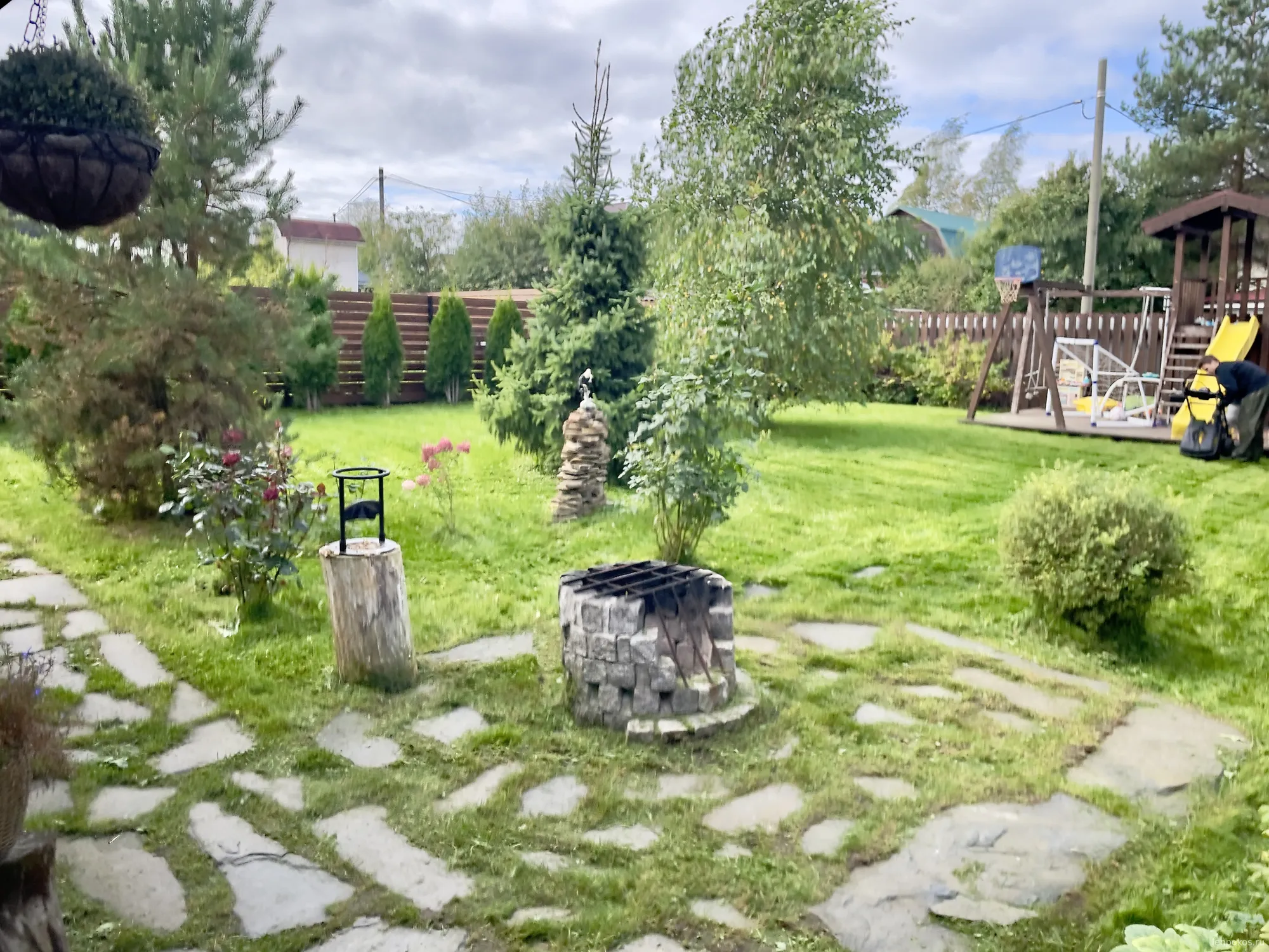 Стрижка газона на частном участке | Покосили траву и подстригли газон на территории частного участка в ЛО | ЛЕНПОКОС